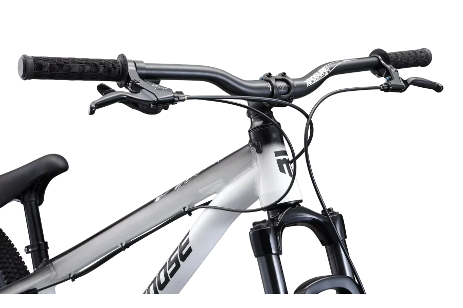 Mongoose Fireball 26" Mountain Bike - White - Image 4