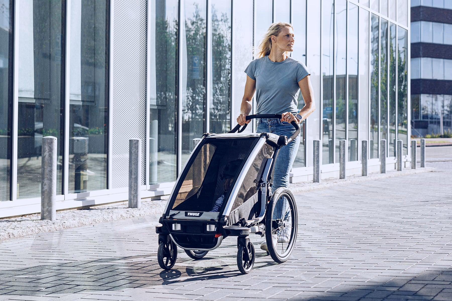 Thule Chariot Lite Multisport Bike Trailer - Aluminum/Agave - Image 4